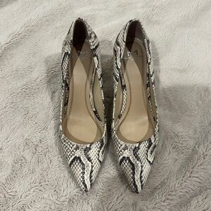 Marc fisher snakeskin heels